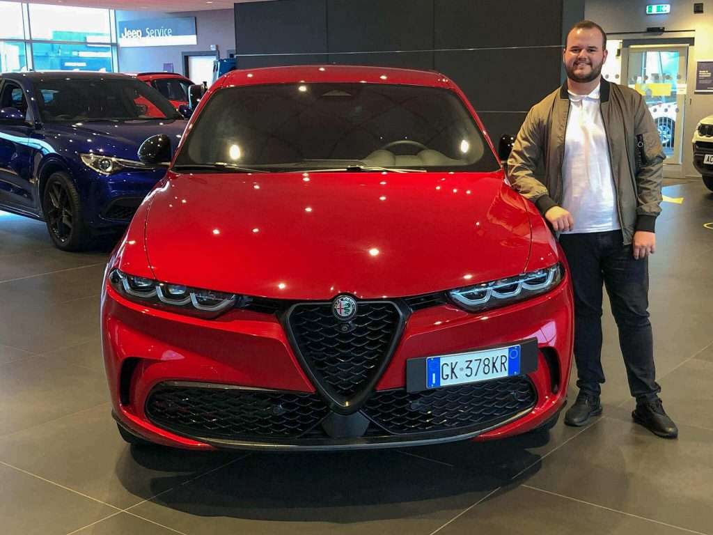 Alfa Romeo Tonale Alfa Red