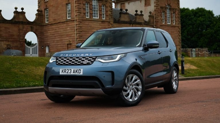 Byron Blue Land Rover Discovery