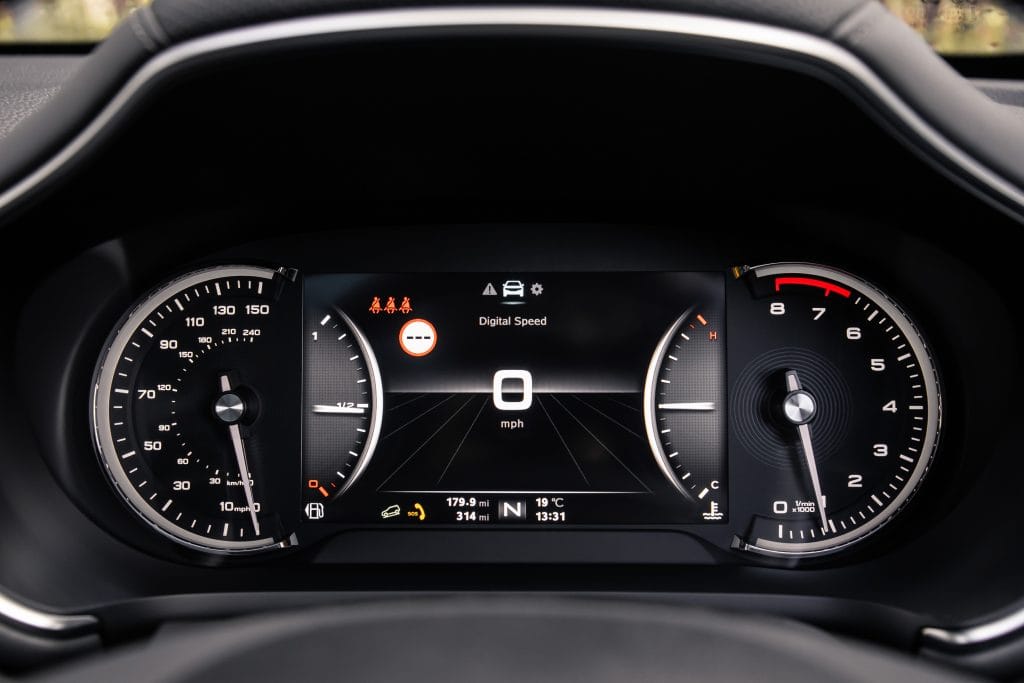 MG HS digital driver display