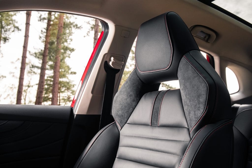 MG HS Trophy sports seats