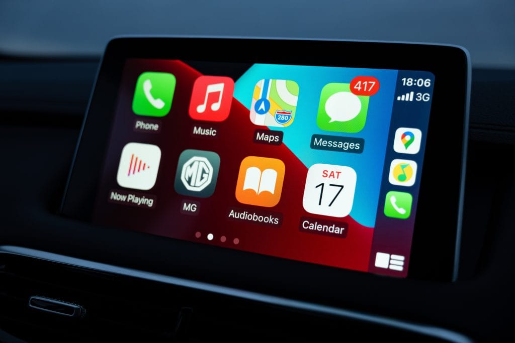 MG HS infotainment touchscreen