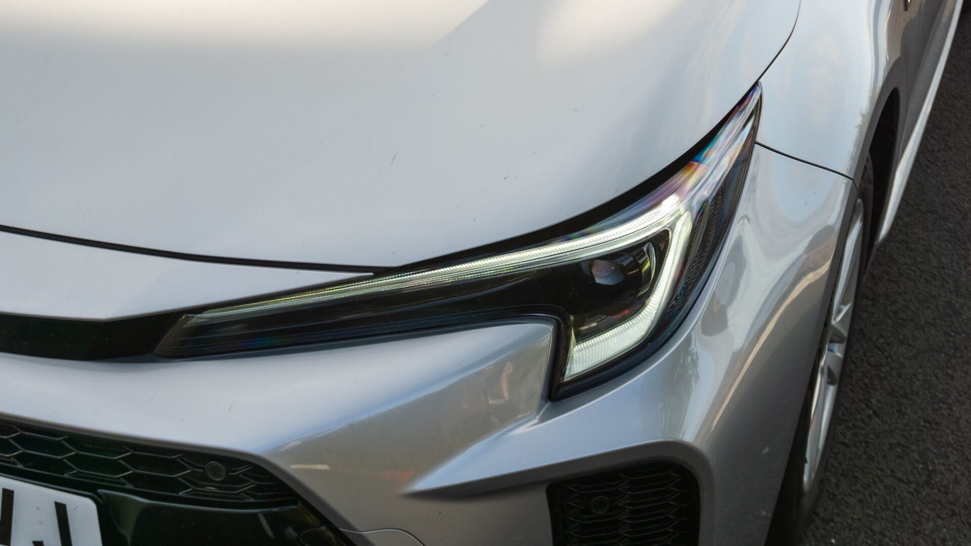 Suzuki Swace LED lights