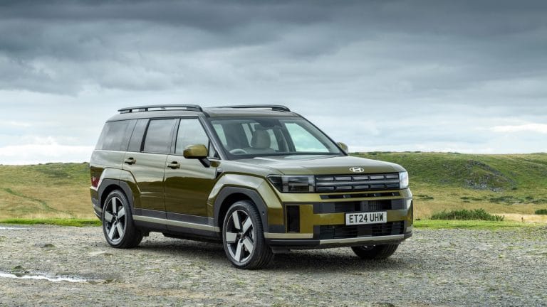 Green Hyundai Santa Fe 7 seater