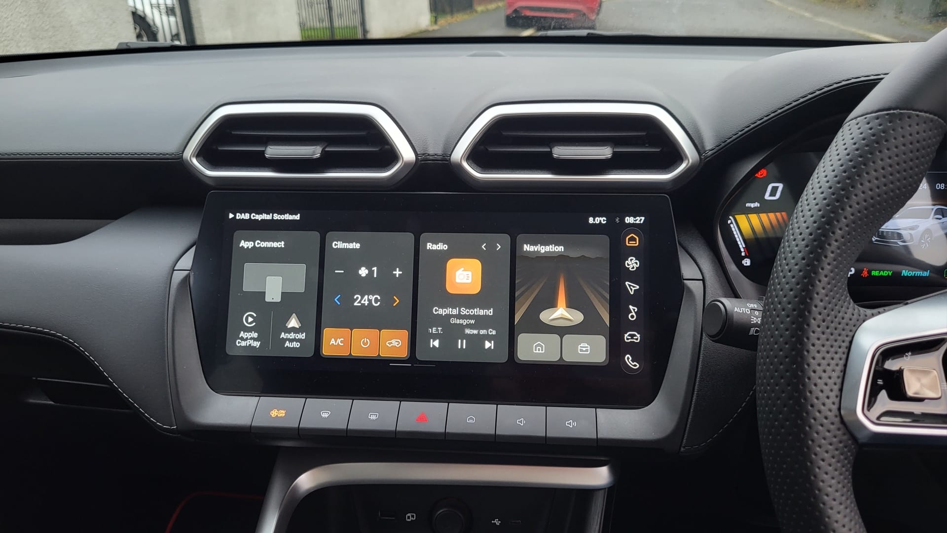 New MG ZS Touchscreen