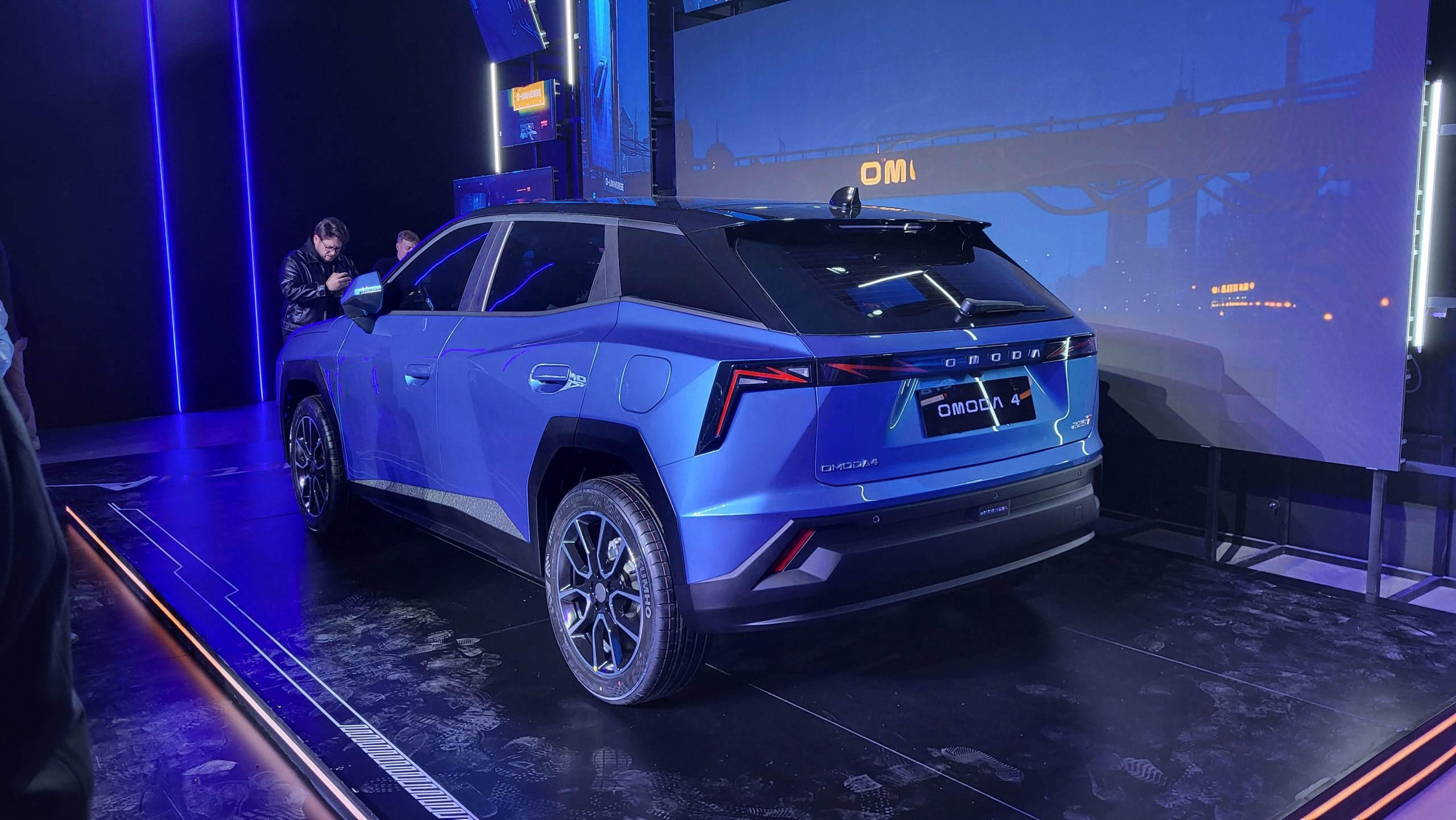 Rear view of the Omoda 4