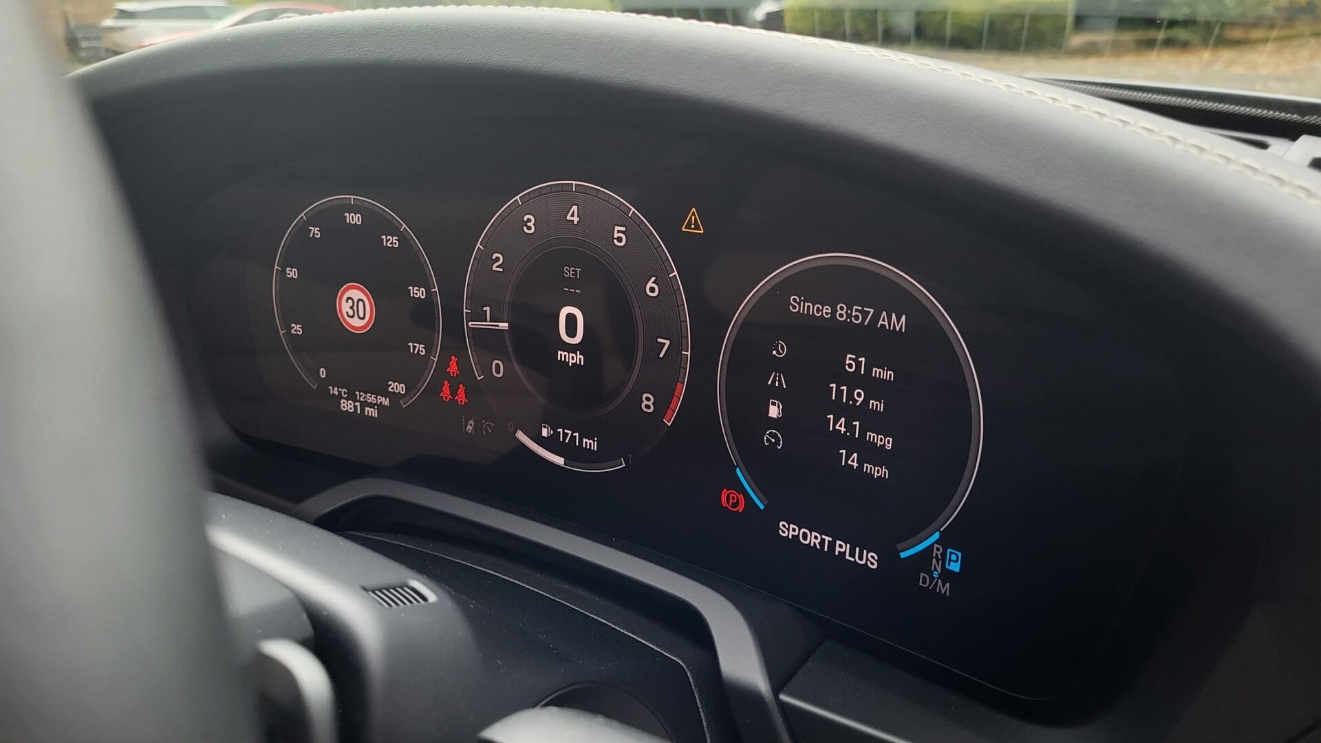 Photo of the digital display in the Porsche 911 Carrera facelift.