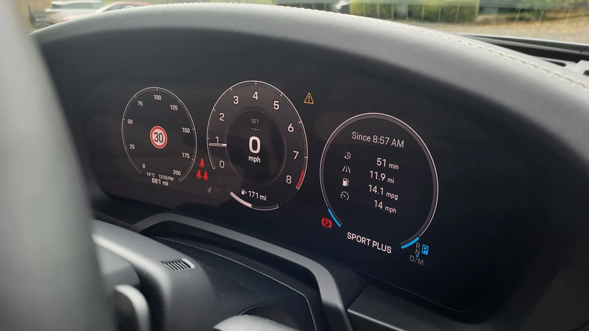 Photo of the digital display in the Porsche 911 Carrera facelift.