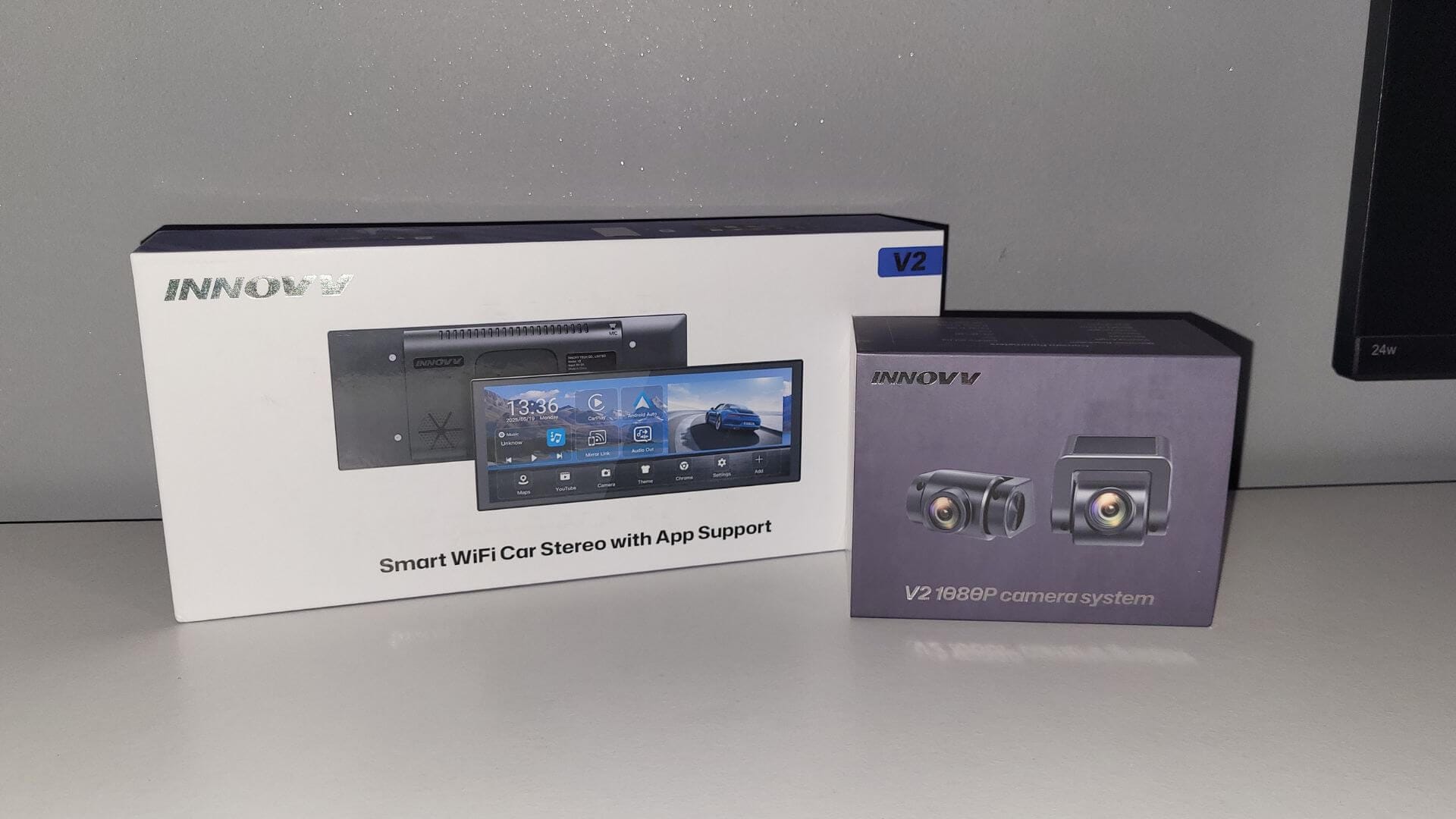 Photo of the INNOVV V2 and dash cam bundle.