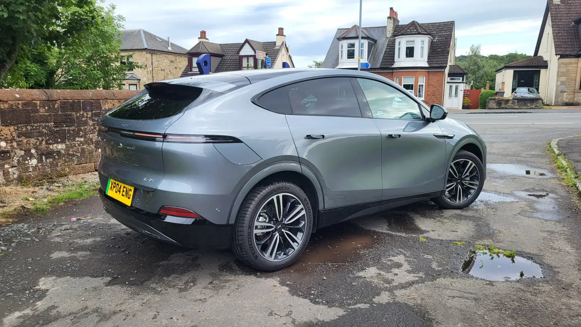 XPENG G6 rear quarter